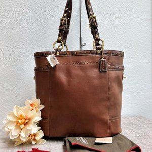 NWT COACH Gallery Laced Leather N/S Tote 11230